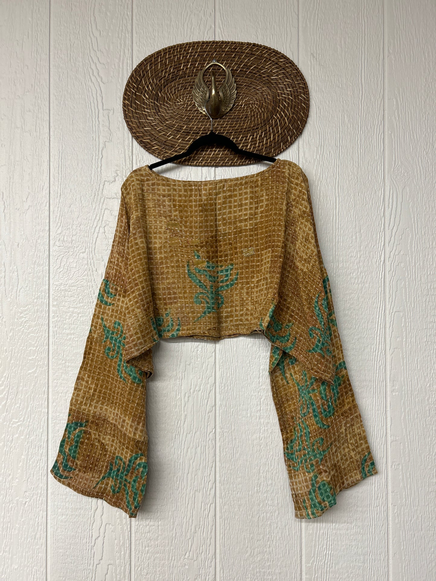 Abundance Crop Top 1025 035