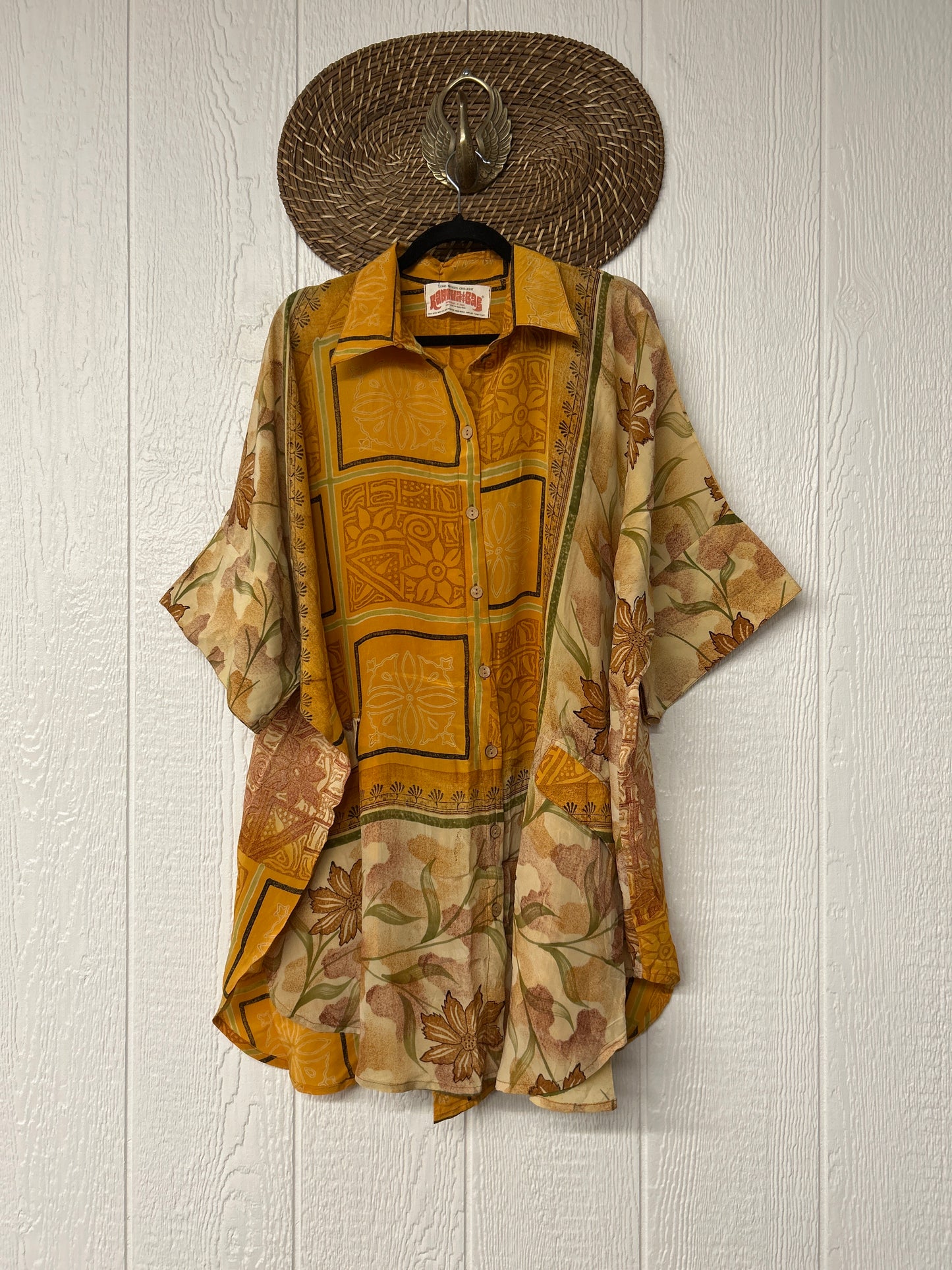 Crepe Sari Free To Be Button Down 0626 067