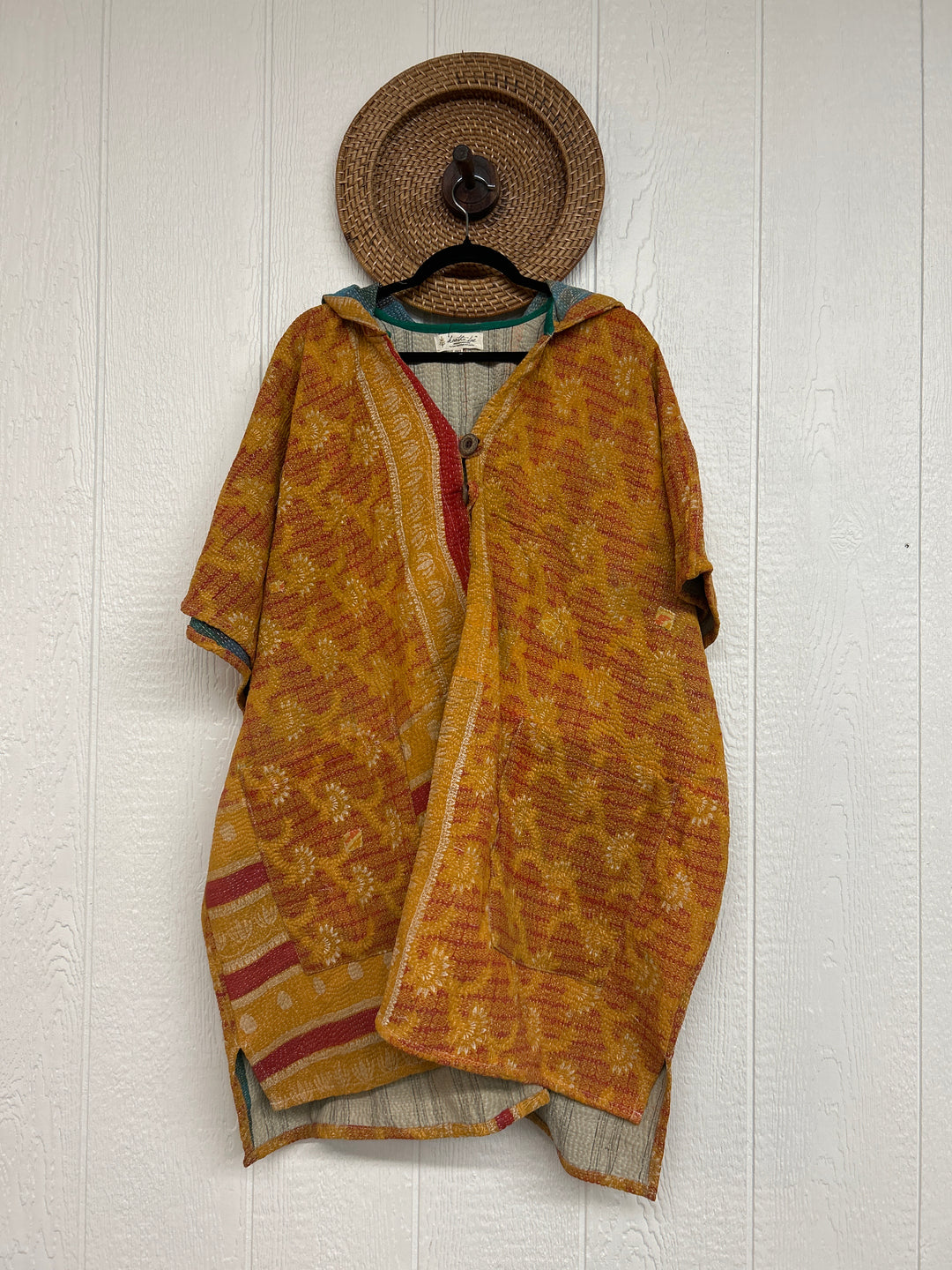 Peace + Love Poncho 0325 242