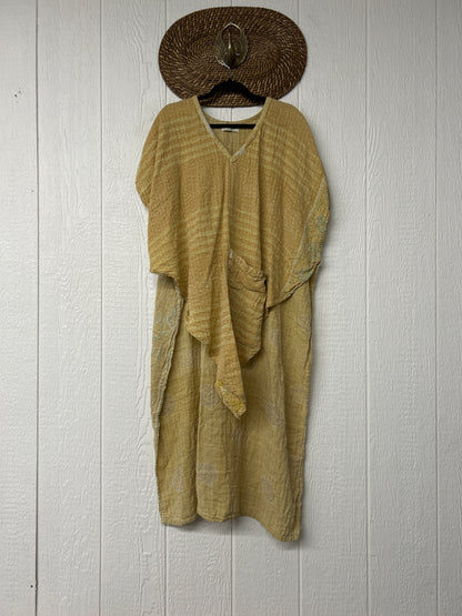 Alchemi Kantha Surrender Hi Lo Poncho 0926 001