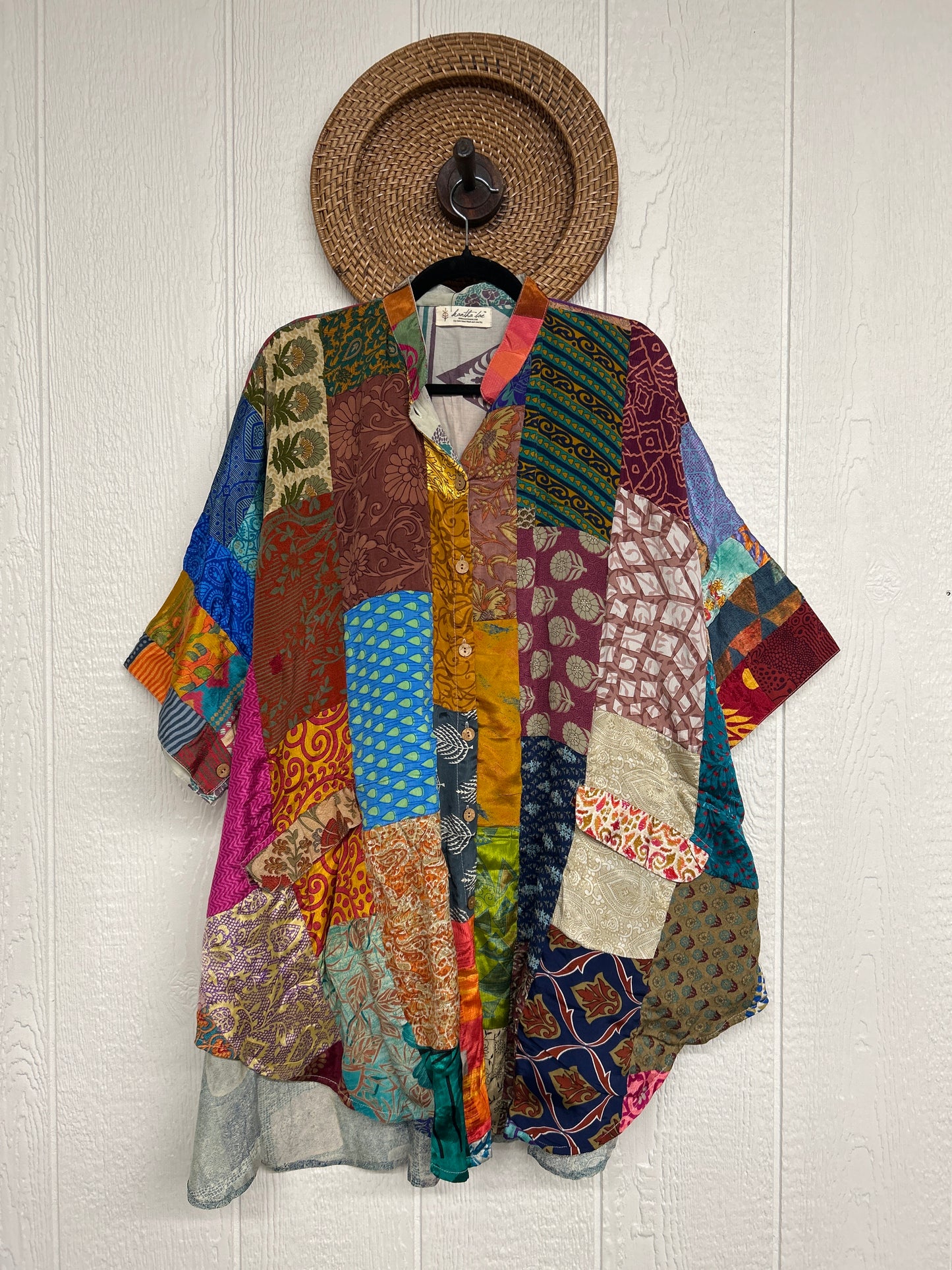 Goddess Free To Be Button-Down 0925 193
