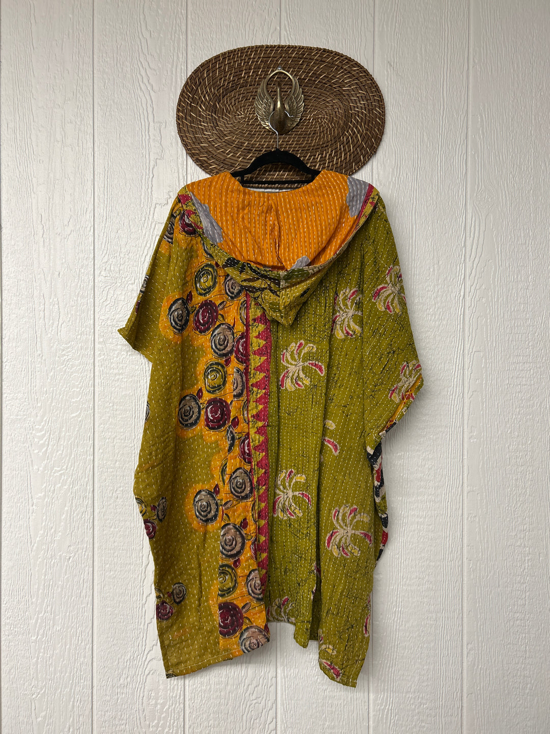 Peace and Love Poncho 0425 144