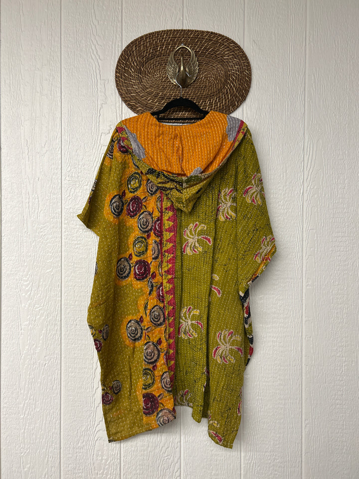 Peace and Love Poncho 0425 144