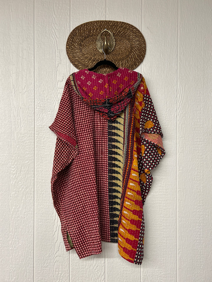 Peace and Love Poncho 0425 034