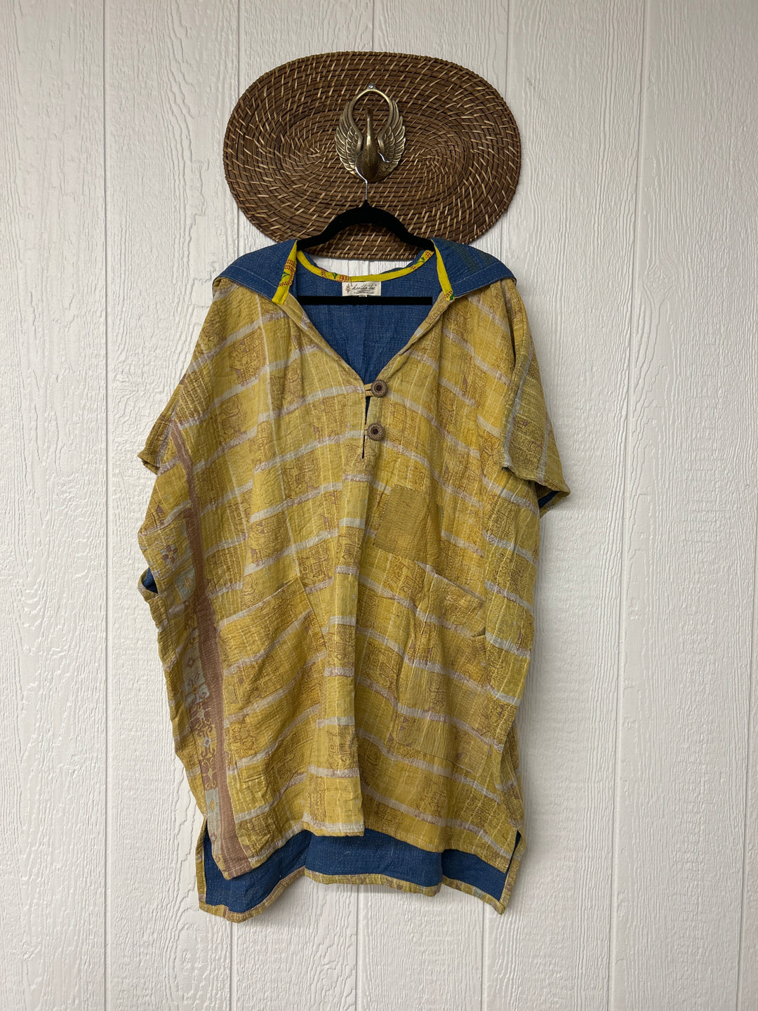 Peace + Love Poncho 0325 051