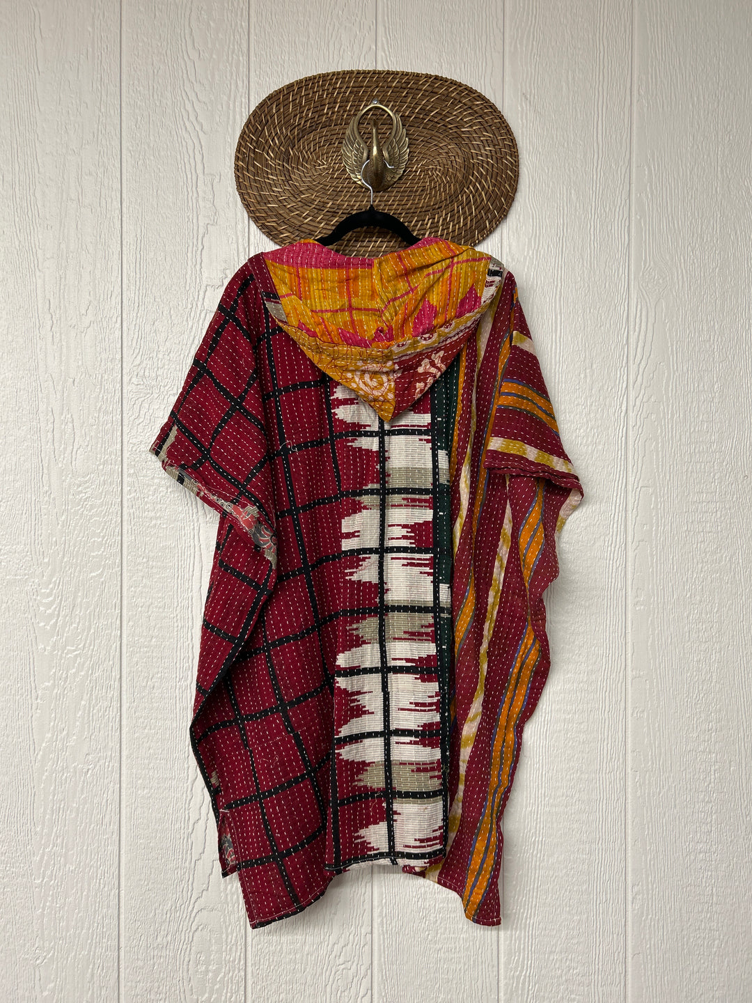 Peace and Love Poncho 0425 040