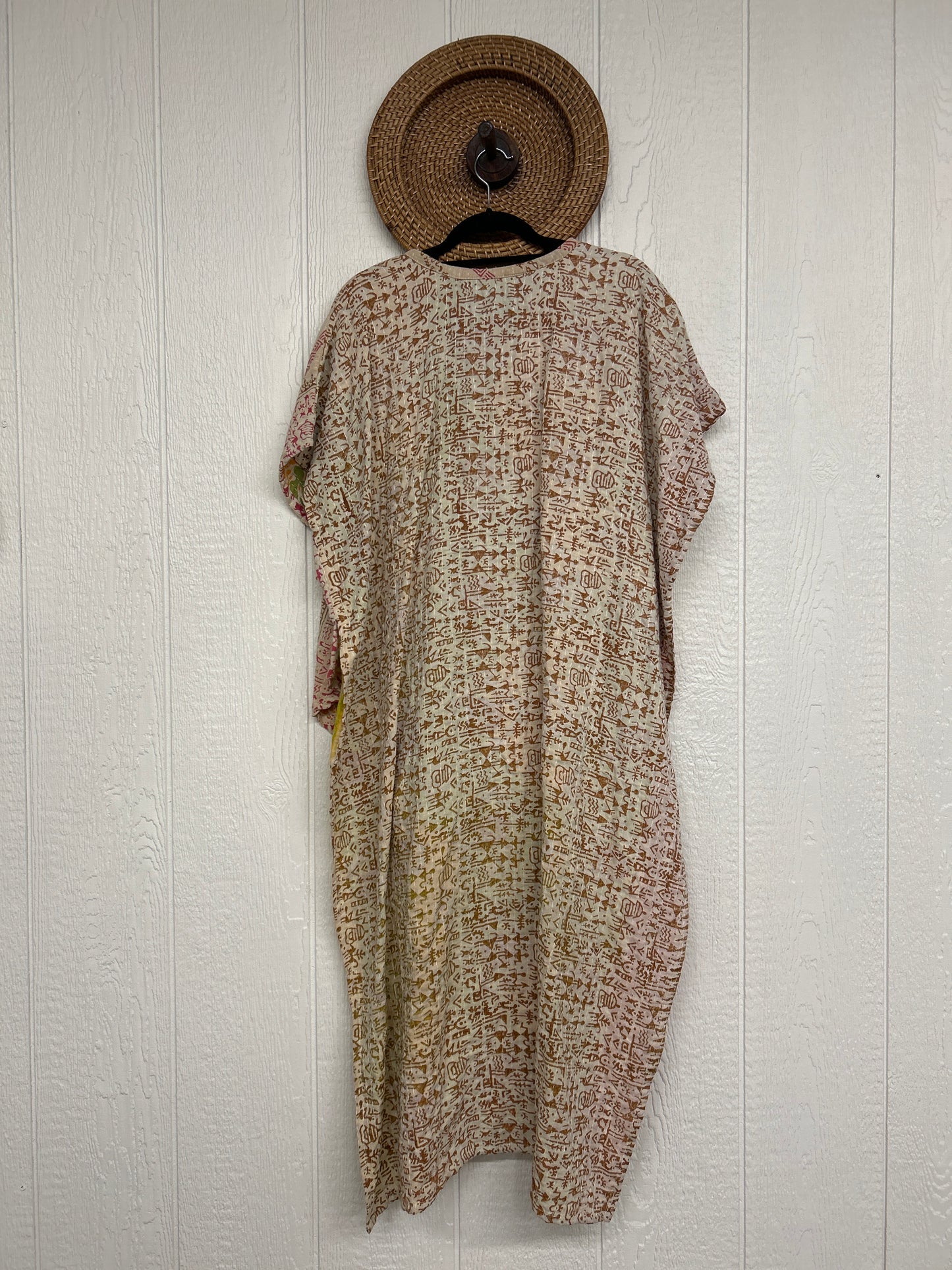 Kantha Surrender Hi Lo Poncho KB0925 001