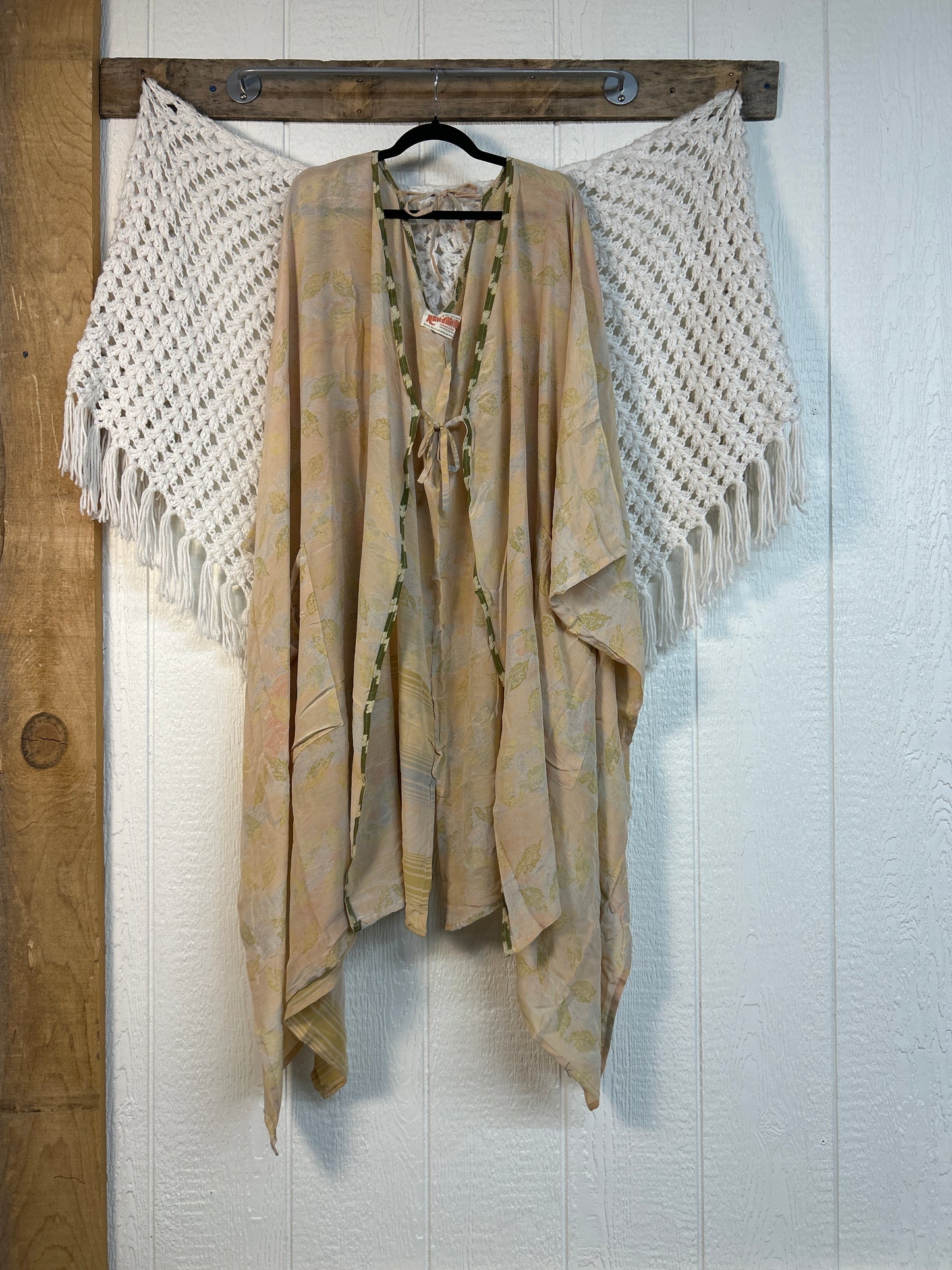 Crepe Sari Orchid Kimono 0626 278