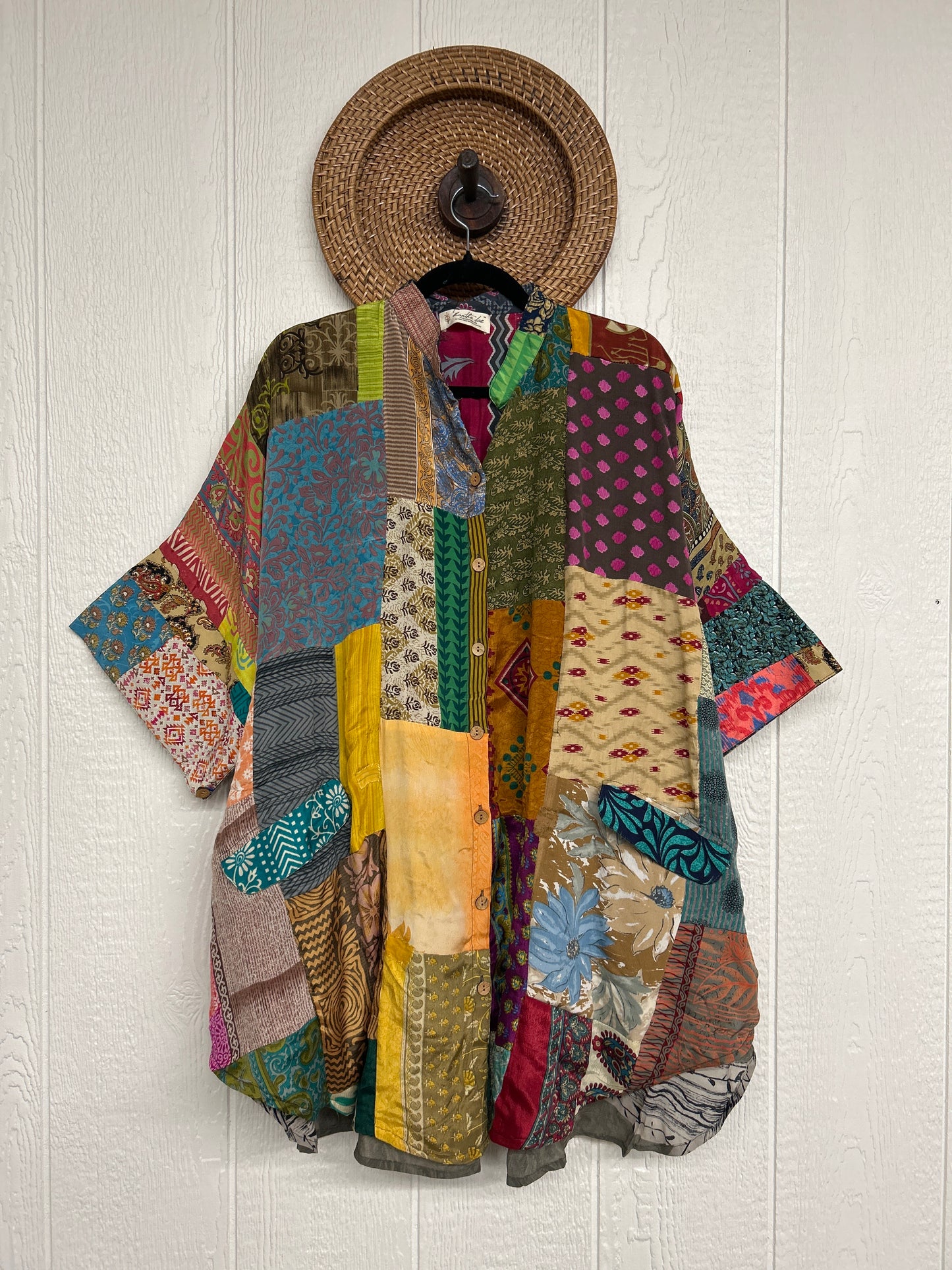 Goddess Free To Be Button-Down 0925 218