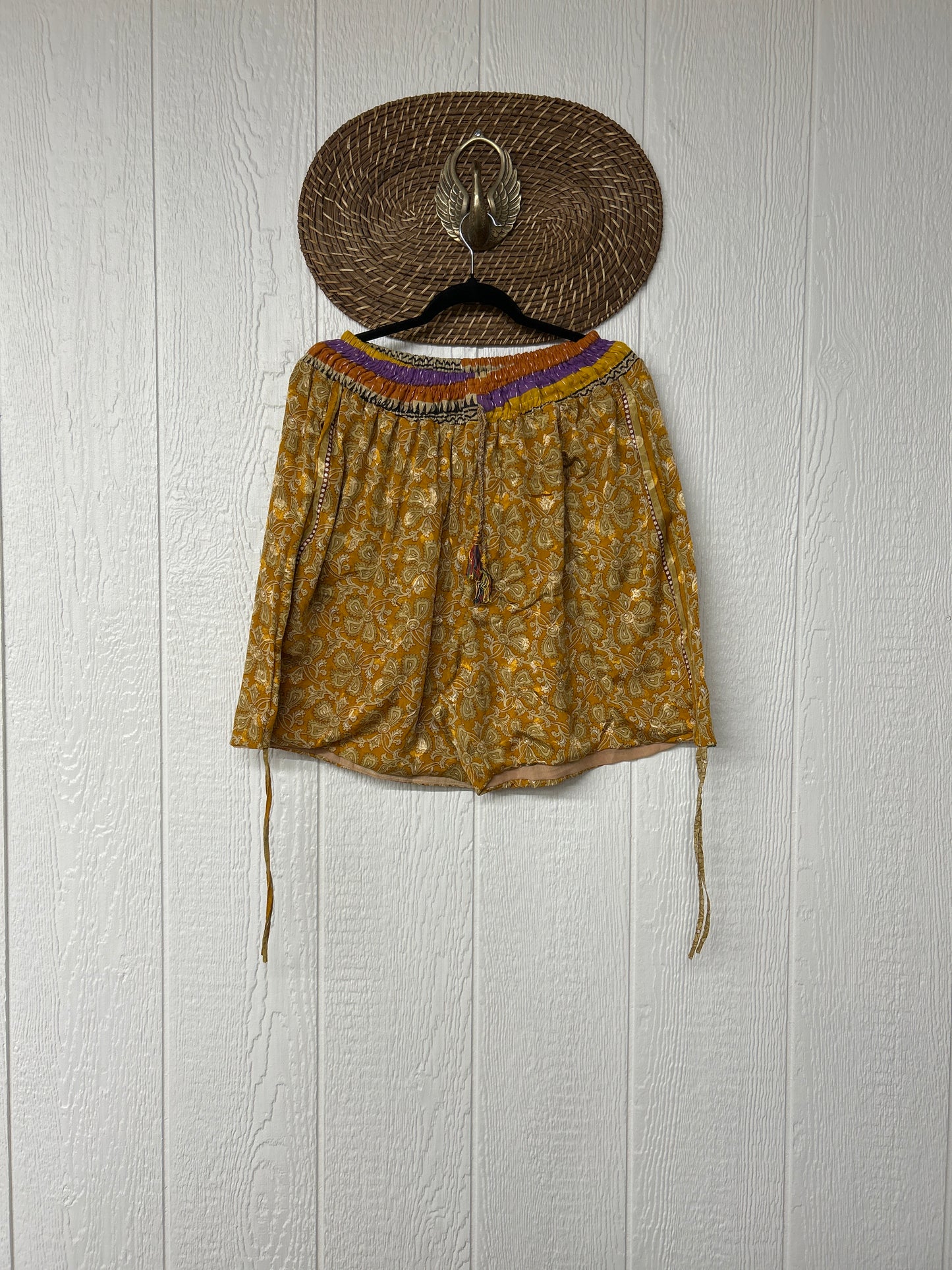 Silk Butterfly Short 0525 243