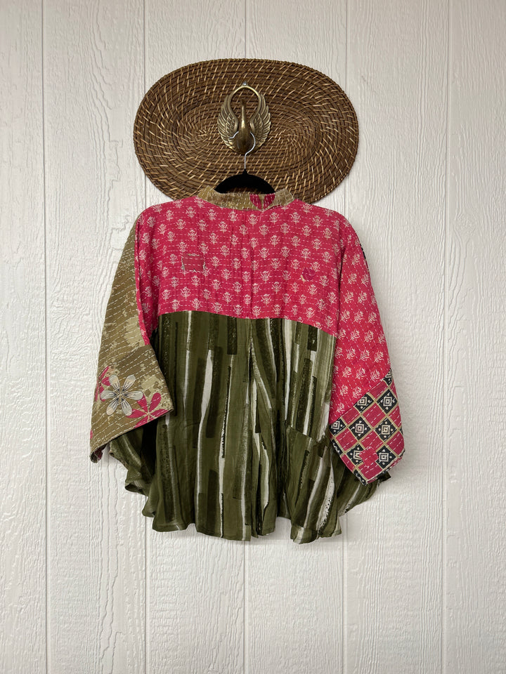 Free To Be Crop 0725 078