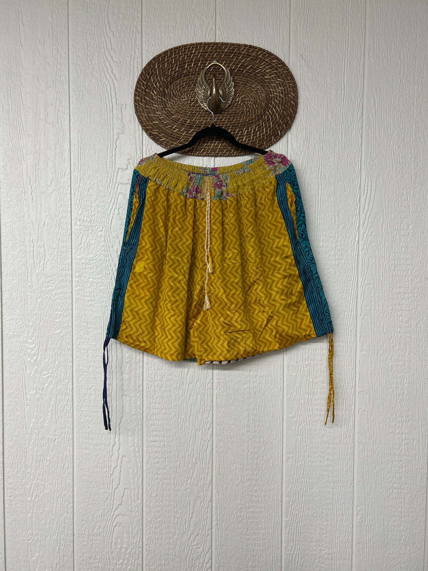 Silk Butterfly Short 0525 270