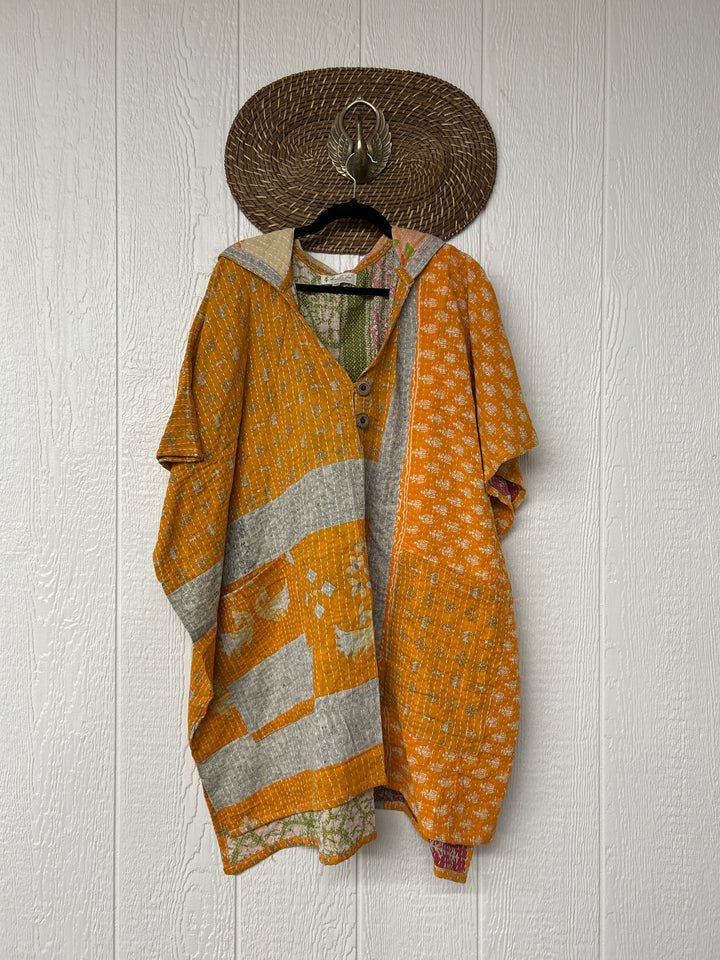 Peace and Love Poncho 0425 023