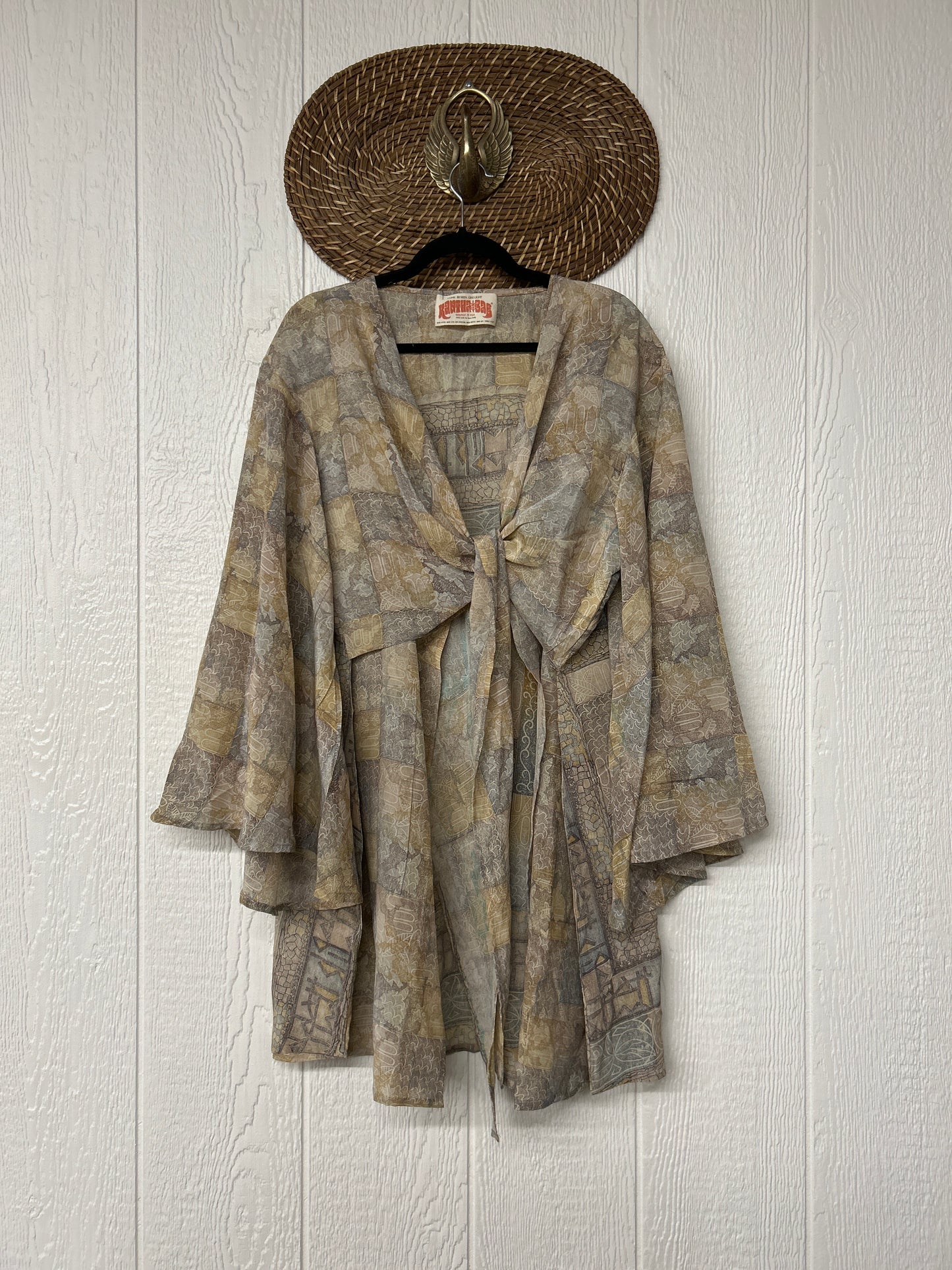 Crepe Sari Shortie Spellbound Kimono 0426 148