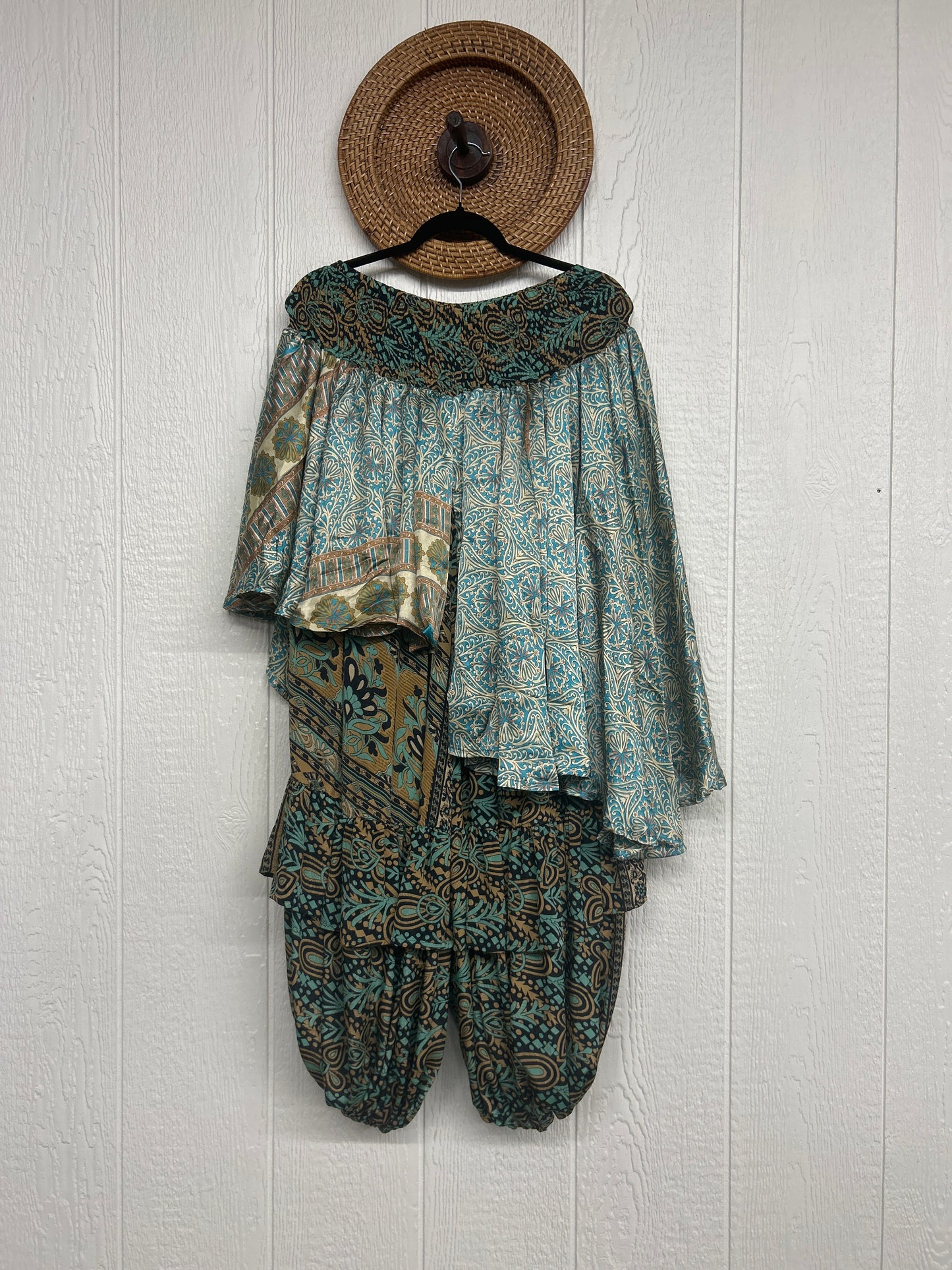Rasgulla Sari Enchanted Jogger 0426 051