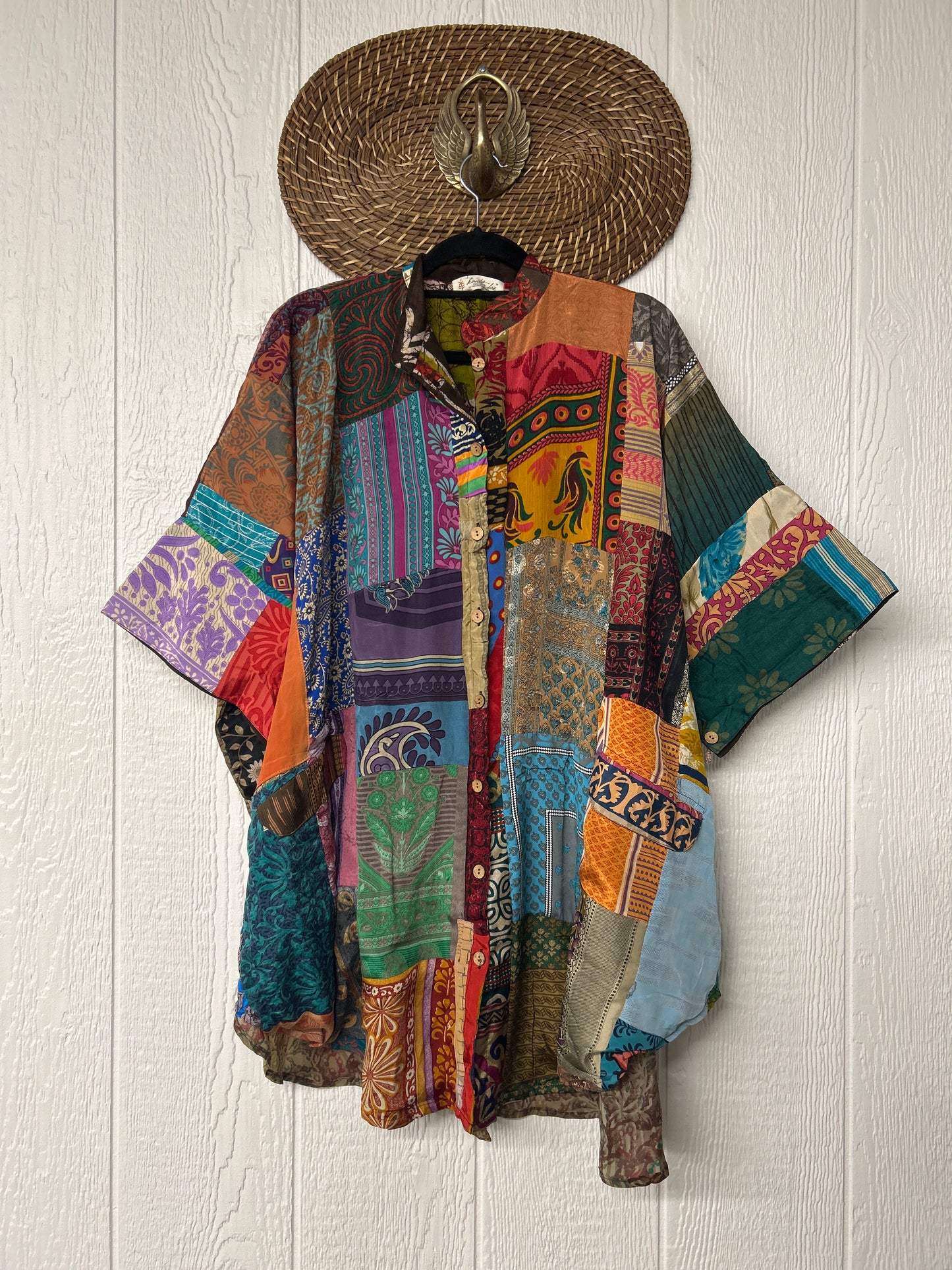 Goddess Free To Be Button-Down 0925 044