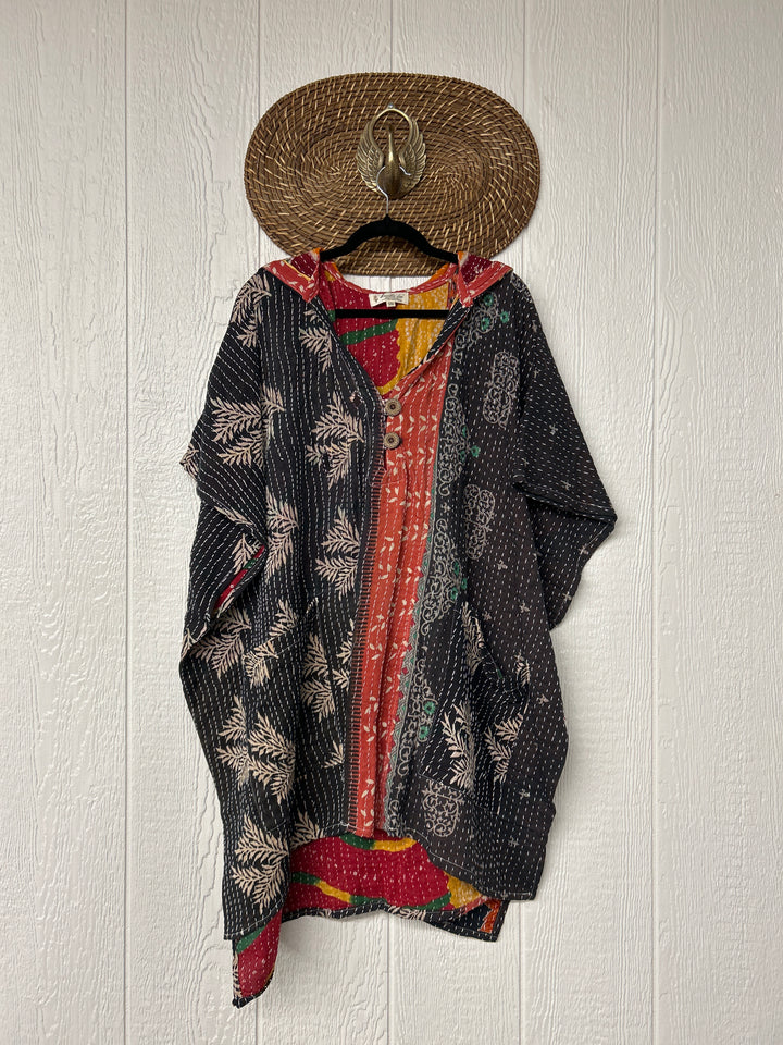 Peace and Love Poncho 0425 018