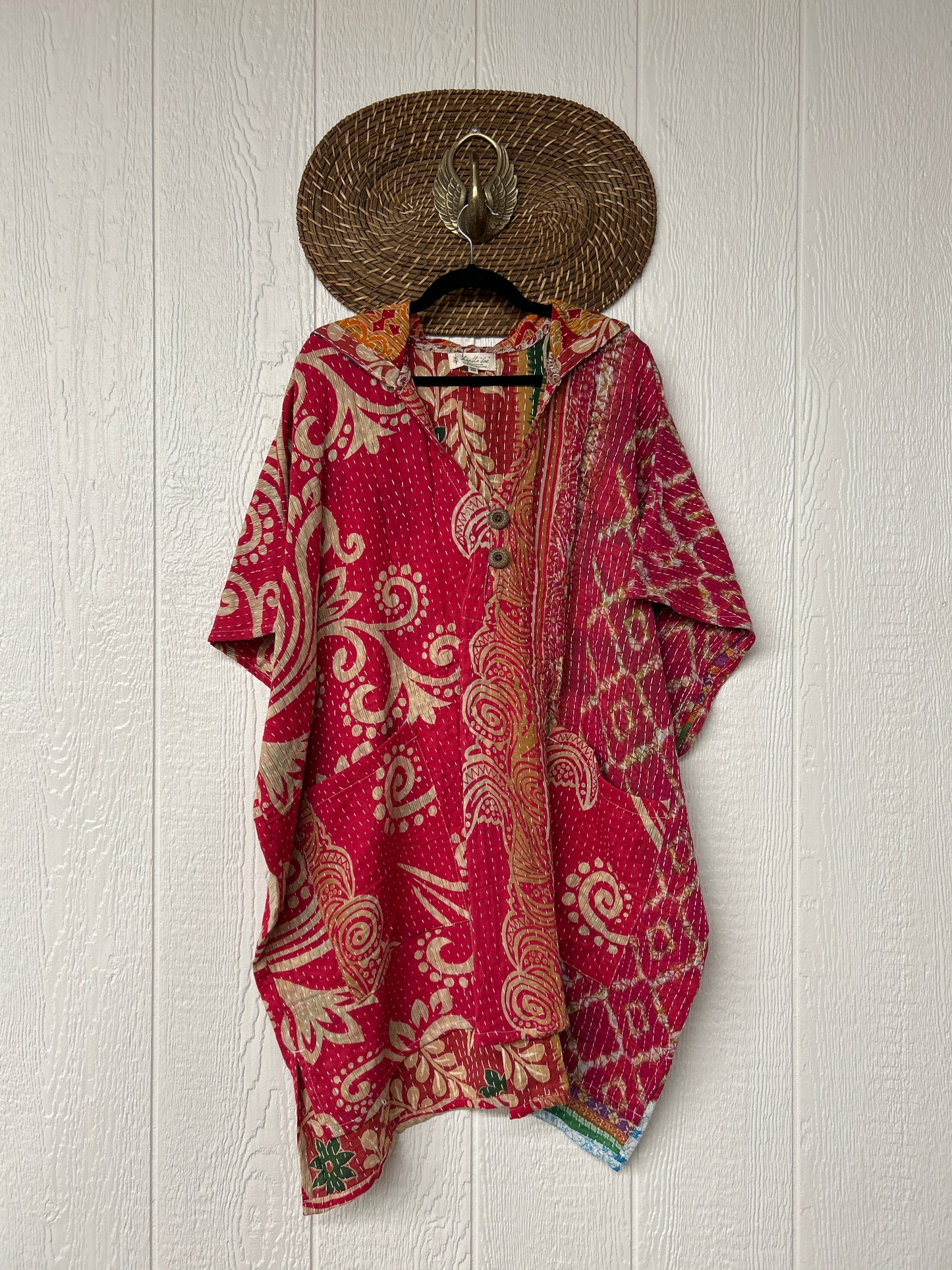 Peace and Love Poncho 0425 017