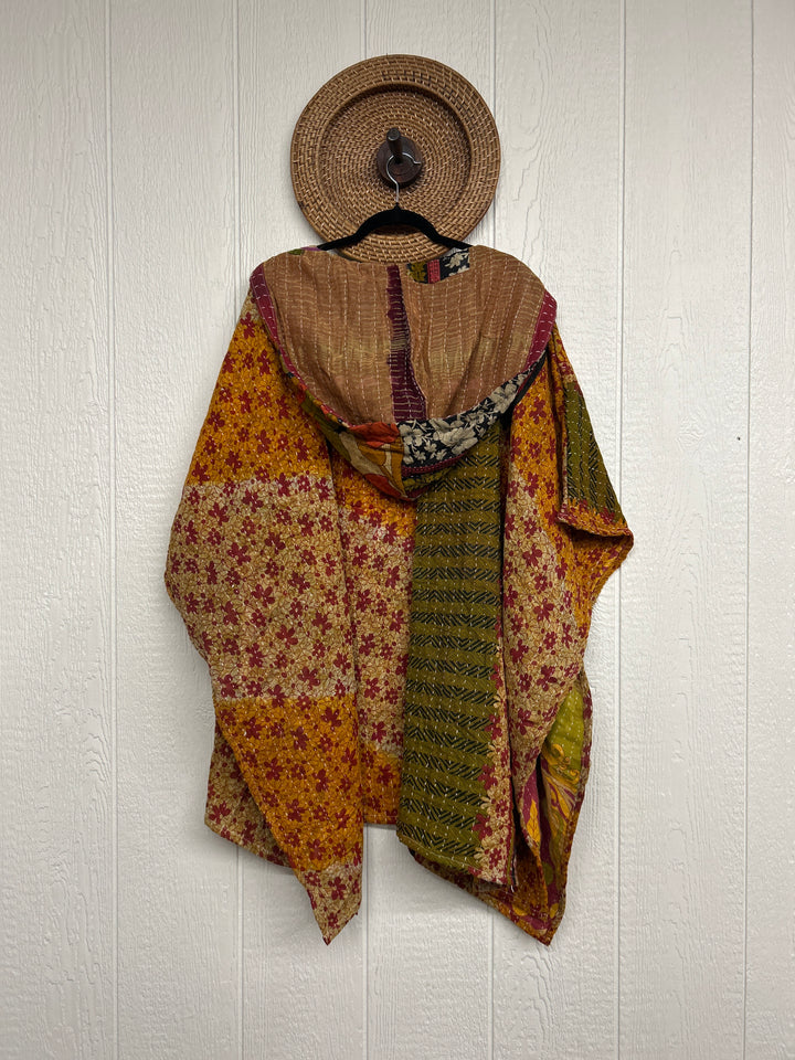Wanderlust Poncho 0425 265