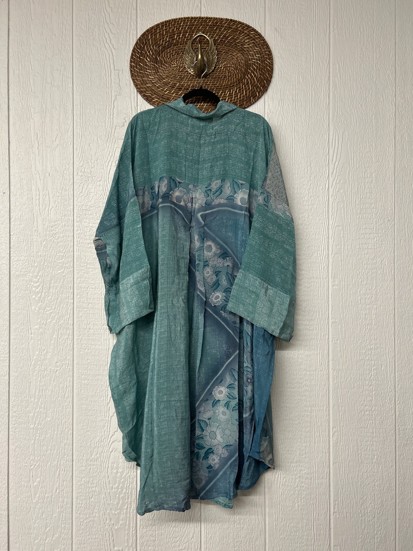 Crepe Sari Free To Be Longsleeve Maxi 0326 222