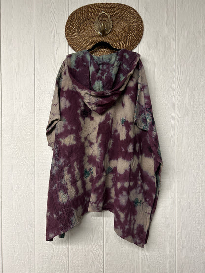 Aura Edit Fine Kantha Wanderlust Poncho 1026 005
