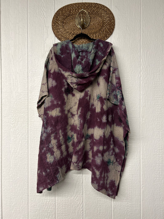 Aura Edit Fine Kantha Wanderlust Poncho 1026 005