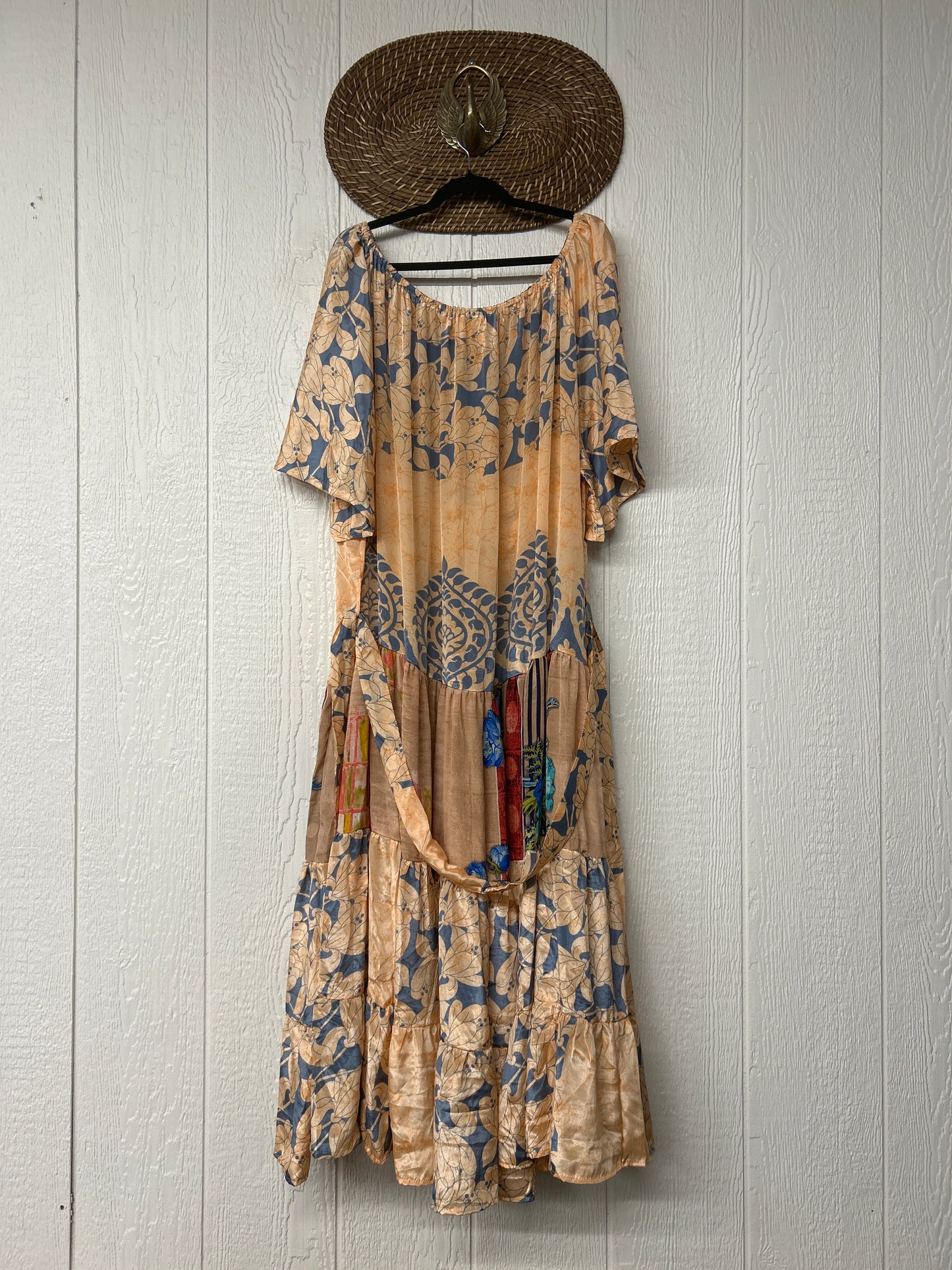 Rasgulla Sari Nova Maxi 0826 202