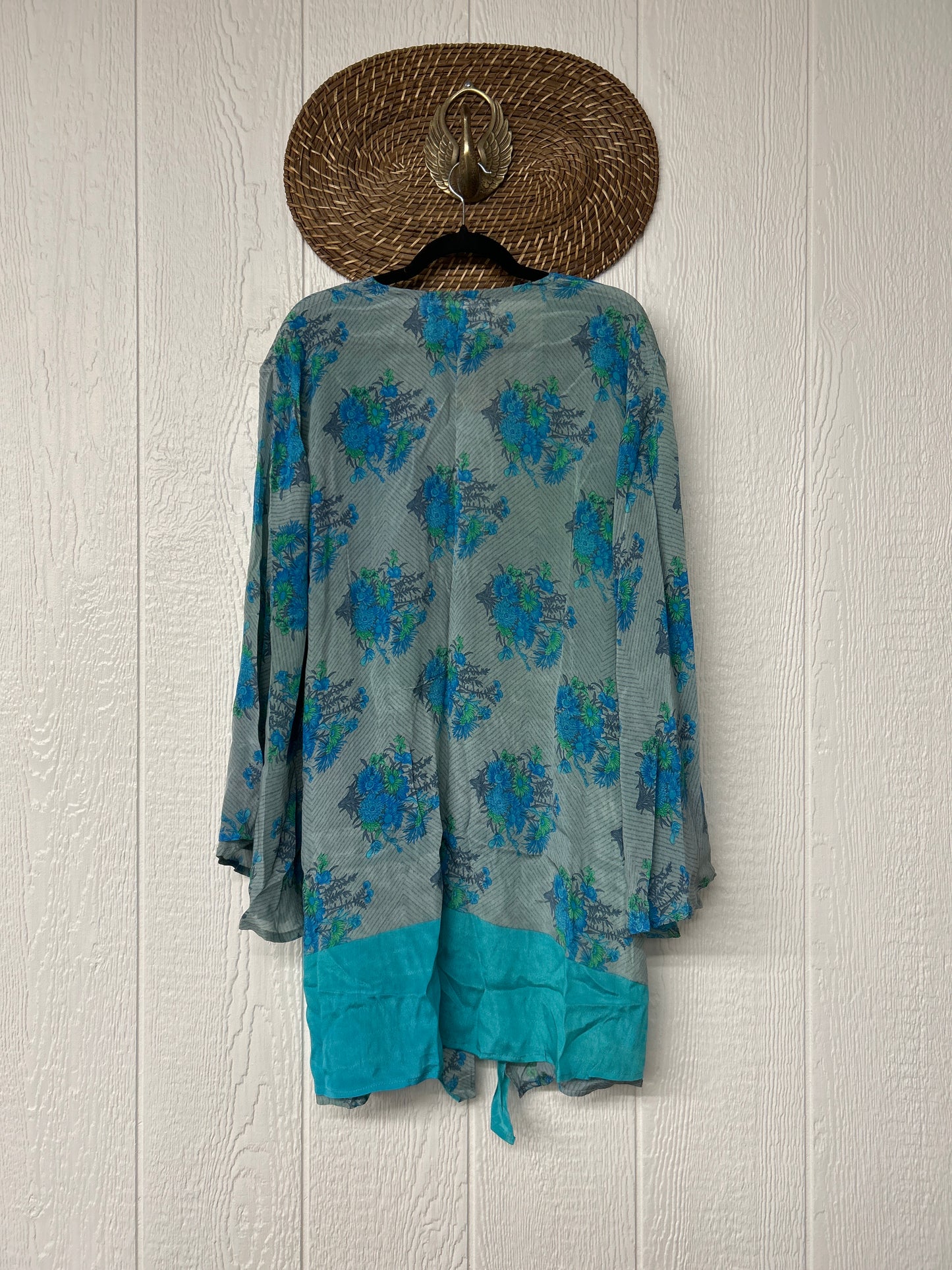 Crepe Sari Shortie Spellbound Kimono 0426 039