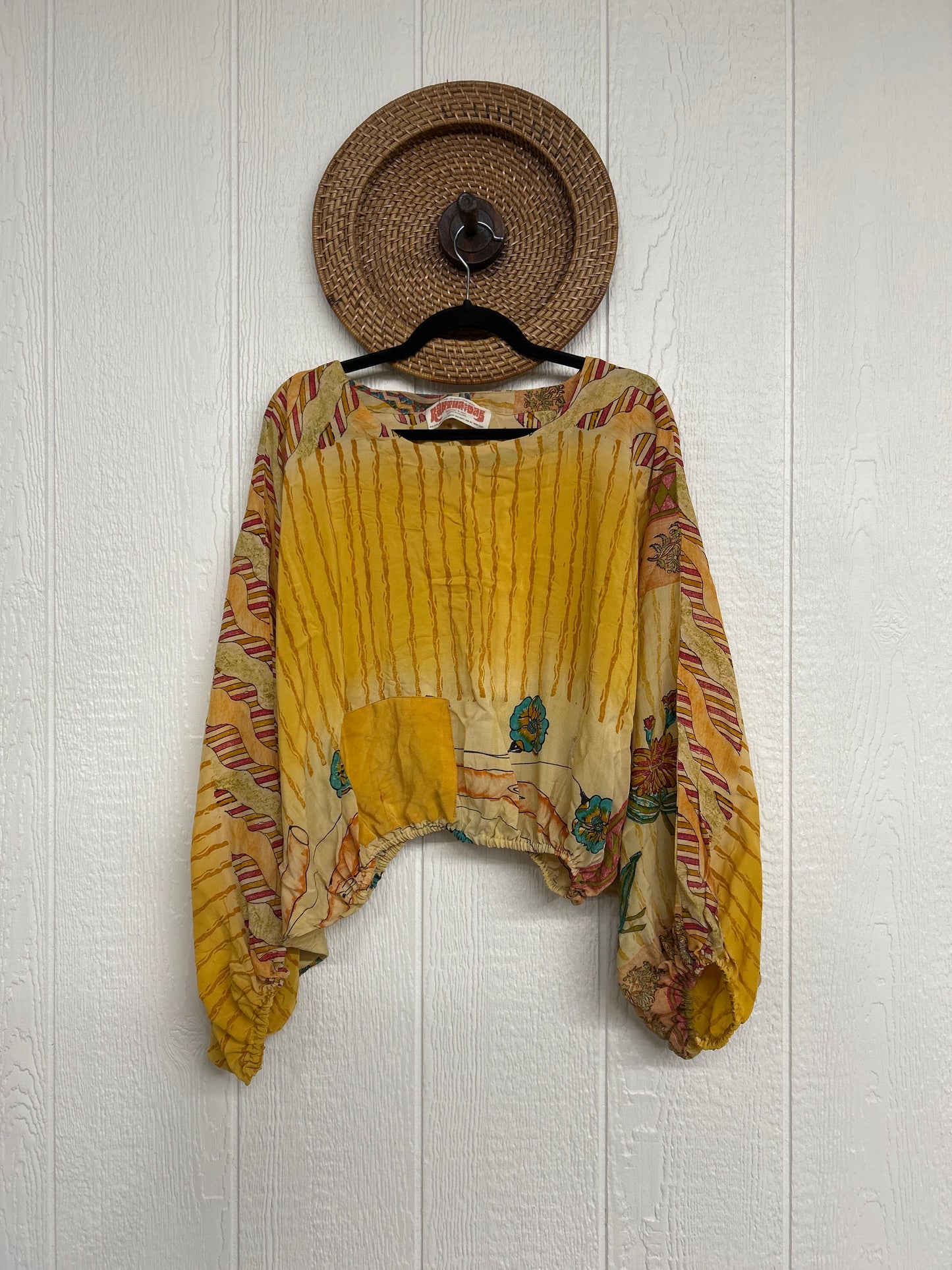 Crepe Sari Luna Crop Top 0126 047