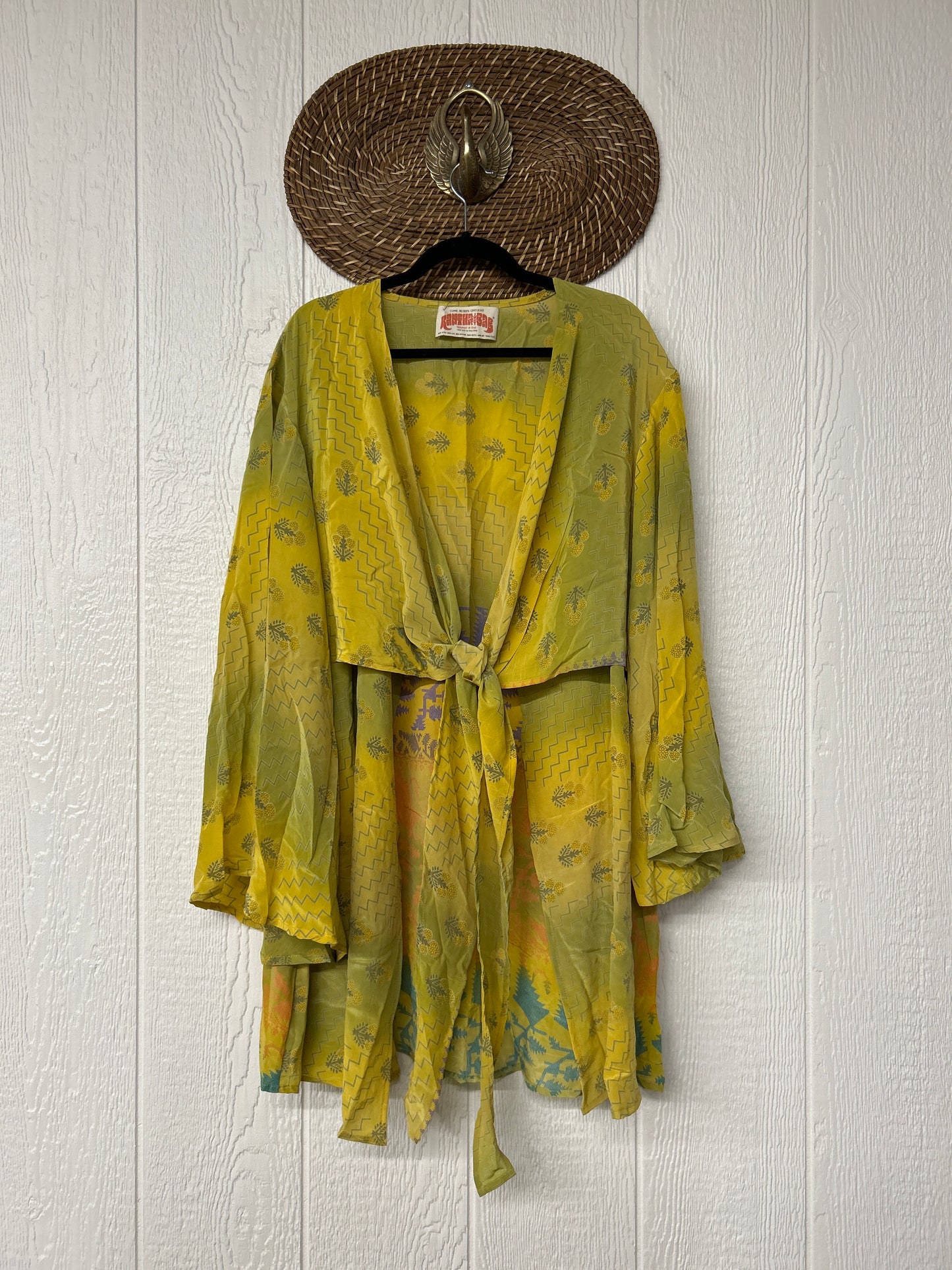 Crepe Sari Shortie Spellbound Kimono 0426 081