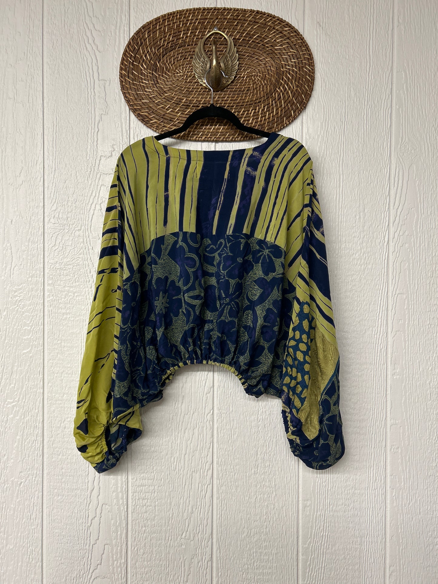 Crepe Sari Luna Crop Top 0126 239