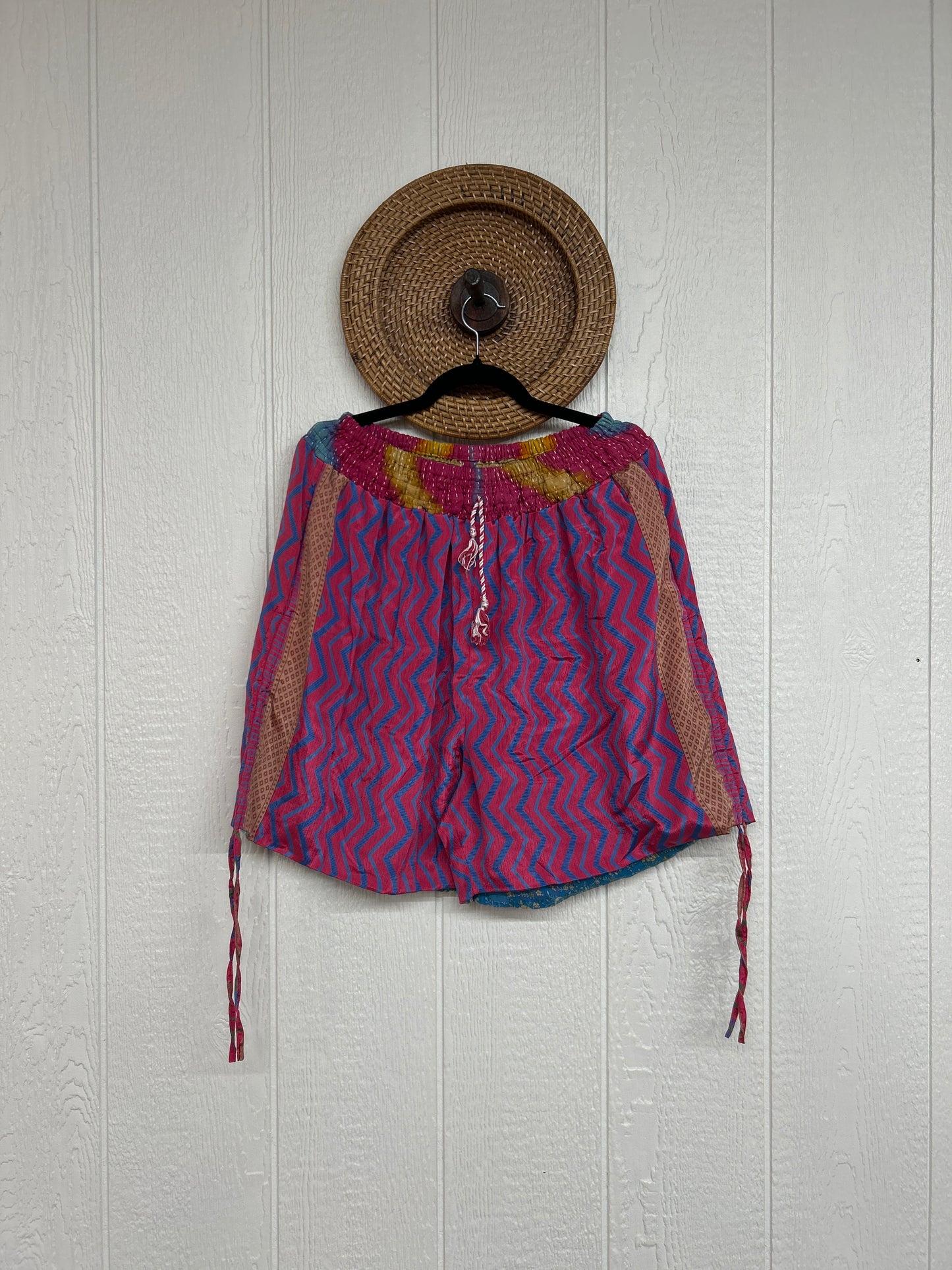 Silk Butterfly Short 0525 172