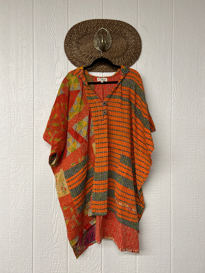 Peace and Love Poncho 0425 025