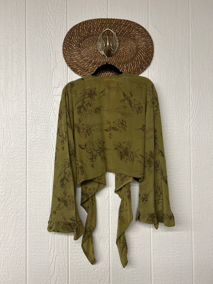 Zeppelin Crop Shrug 0425 135