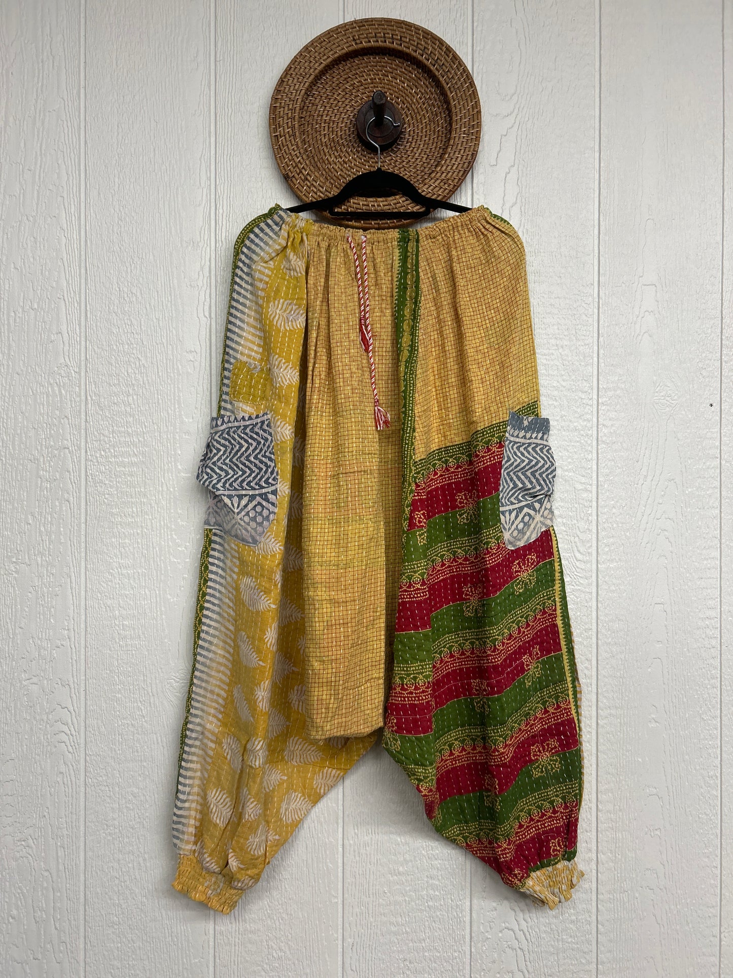 Pareo Kantha Be Still Harems 0226 023