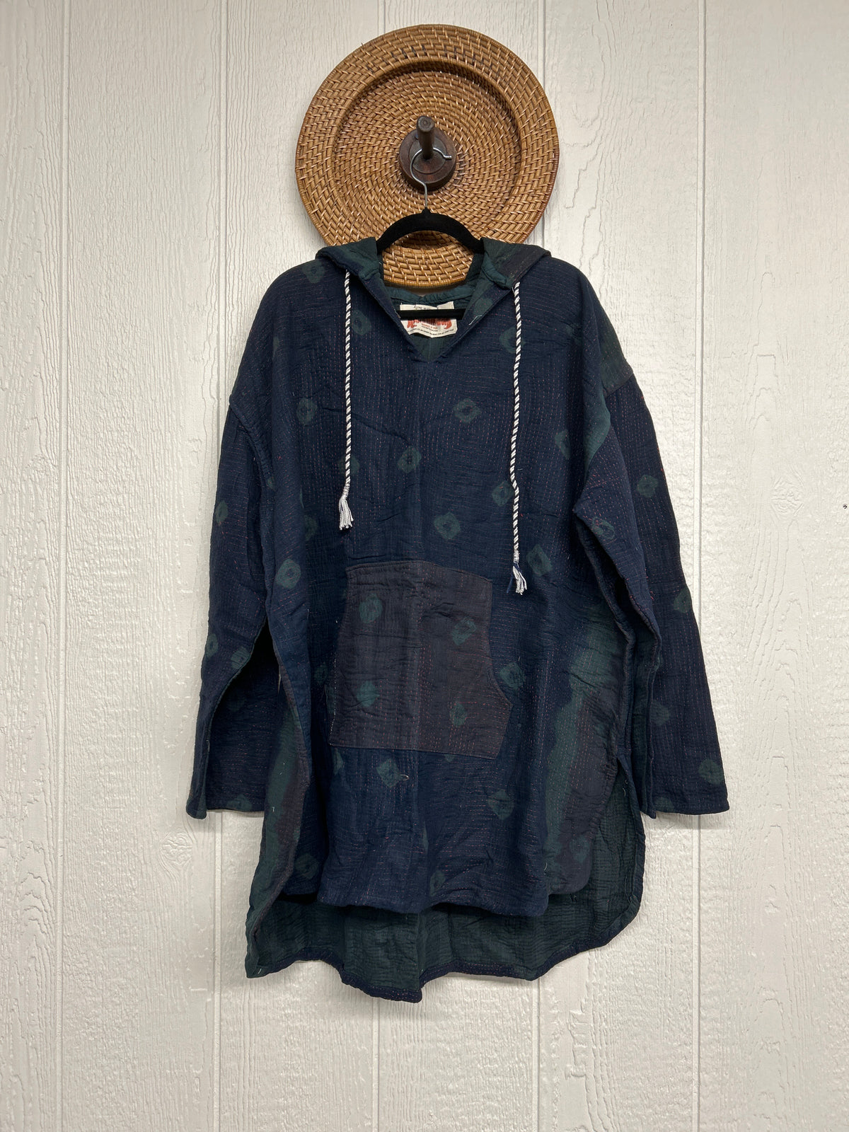 Aura Edit Fine Kantha Under The Stars Hoodie 1026 002