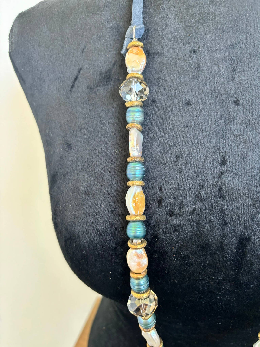 Dove Pearl Pendant Necklace